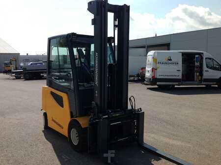 4 Wheels 2016  Jungheinrich EFG S30 (5)