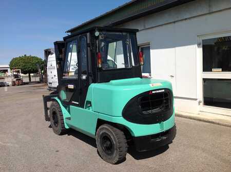 Chariot élévateur diesel 2008  Mitsubishi FD50K (3)