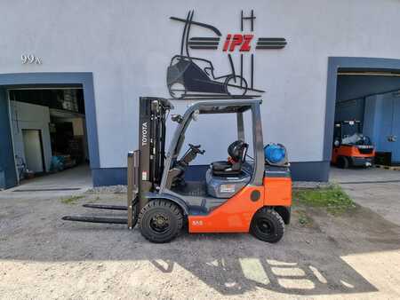 LPG Forklifts 2022  Toyota 02-8FGF25 (2)