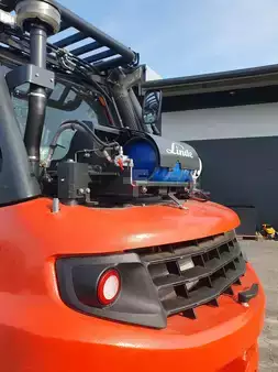 Wózek widłowy spalinowy/ gaz ziemny 2023  Linde H80T-03 (11)