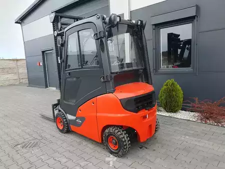 Wózki widłowe diesel 2018  Linde H16D (6)