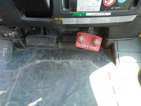 Treibgasstapler 2011  Hyster H8.0FT9 (6)