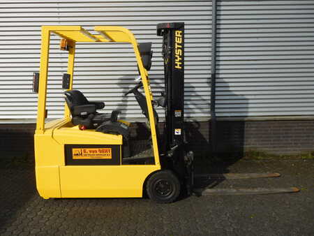Electric - 3 wheels 2007  Hyster J1.80XMT (1)