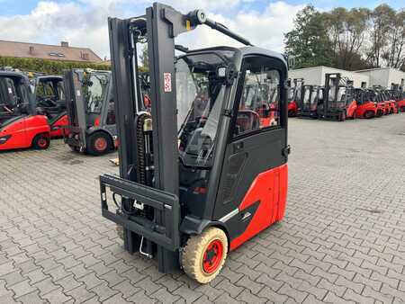 3-wiel elektrische heftrucks 2018  Linde E16 (1)