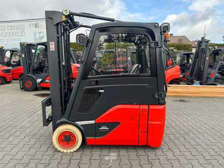 3-wiel elektrische heftrucks 2018  Linde E16 (4)