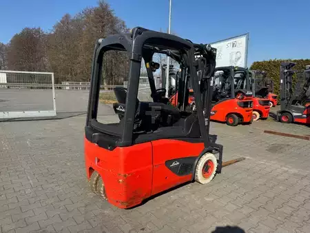 Elektryczne 3-kołowe 2016  Linde E 14 386 EVO (6)