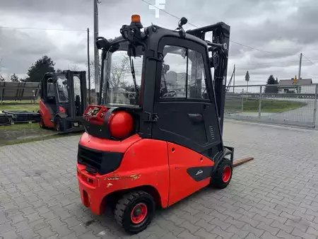Wózki gazowe 2021  Linde H 20 T 391 (4)