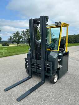 Four-way trucks 2021  Combilift CBE 3000 (1)