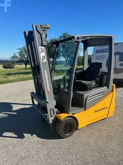 Carrelli elettrici 3 ruote 2019  Jungheinrich EFG 216 (2)