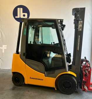Wózki widłowe diesel 2020  Jungheinrich DFG 320s (1)