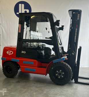 Electric - 4 wheels 2025  EP Equipment EFX-301 (1)