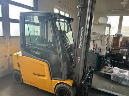 Elektro čtyřkolový VZV 2023  Jungheinrich EFG 320 (1)