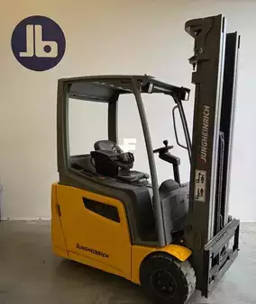 Elektromos 3 kerekű 2018  Jungheinrich EFG 2185 (1)