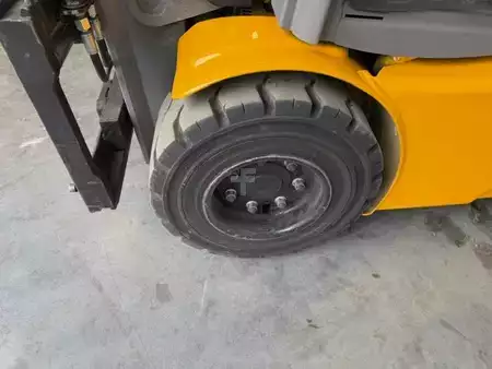 Elektromos 3 kerekű 2018  Jungheinrich EFG 2185 (4)