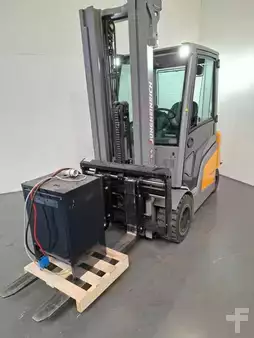 Elektro čtyřkolový VZV 2024  Jungheinrich EFG 430 (1)