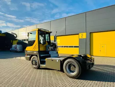 Terminal tractor - Terberg RT223 (4)