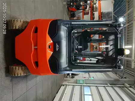 Electric - 4 wheels 2018  Linde E25/600HL (2)