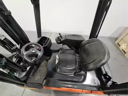 Electric - 4 wheels 2019  Linde E16 (4)