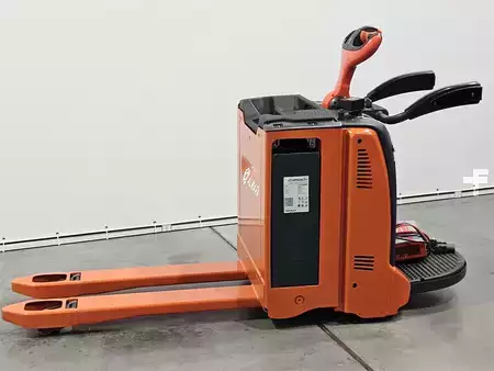Electric Pallet Trucks 2020  Linde T20AP (2)