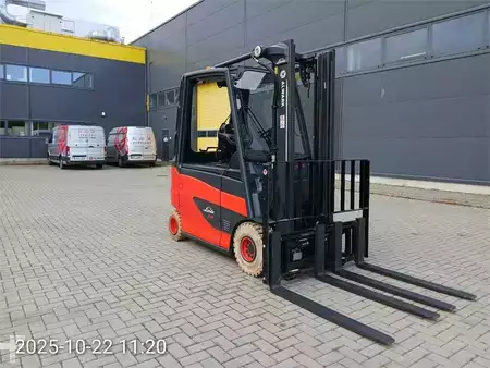Electric - 4 wheels 2018  Linde E25/600HL (1)