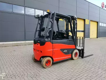 Electric - 4 wheels 2018  Linde E25/600HL (2)