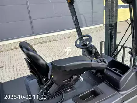 Electric - 4 wheels 2018  Linde E25/600HL (3)