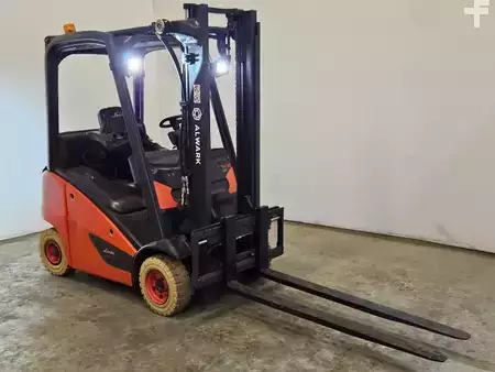 LPG Forklifts 2021  Linde H18T (11)