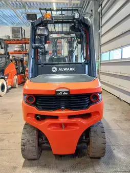 Diesel Forklifts 2021  Linde H30D (4)