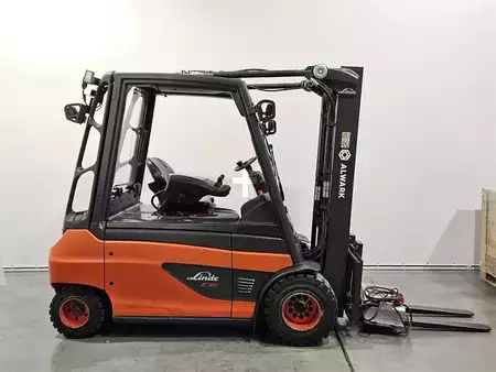 Electric - 4 wheels 2021  Linde E35L (2)