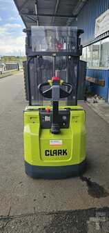 Stacker pedestre 2015  Clark SX12 (6)