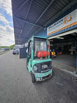 LPG Forklifts 2001  Mitsubishi FG15K (5)
