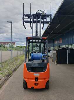 Treibgasstapler 2007  Toyota 02-8FGE15 (8)