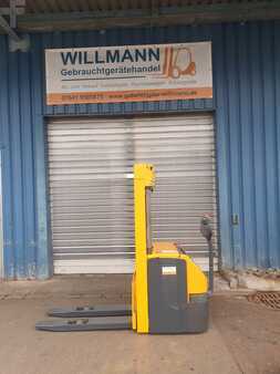 Stacker pedestre 2012  Jungheinrich EJC212 (1)