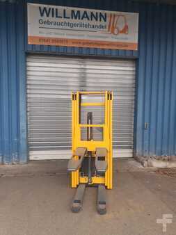 Stacker pedestre 2012  Jungheinrich EJC212 (4)