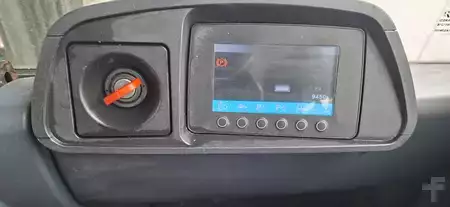 Eléctrico - 3 rodas 2018  Jungheinrich EFG216k (9)
