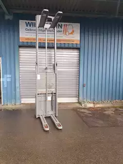 Apilador eléctrico 2016  Jungheinrich EJC212z (10)