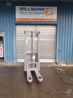 Apilador eléctrico 2016  Jungheinrich EJC212z (3)