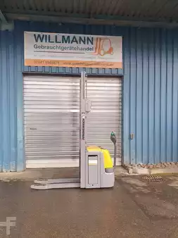 Apilador eléctrico 2016  Jungheinrich EJC212z (7)