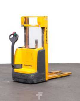 Stoccatori 2013  Jungheinrich EJC112 (2)