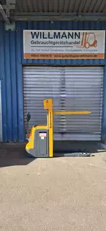 Apilador eléctrico 2011  Jungheinrich EJC212z (5)