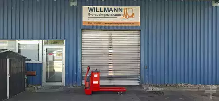 Niederhubwagen 2007  Linde T20 (4)