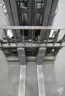 Sähkö - 4 pyör 2014  Still RX 60-30 L (5)