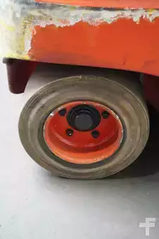 Elektro 4 Rad 2016  Linde E 30-01 (10)