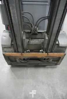 Dieselový VZV 2020  Linde H 25 D-02/600 (4)