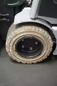 Sähkö - 4 pyör 2019  Still RX 20-20 P (7)