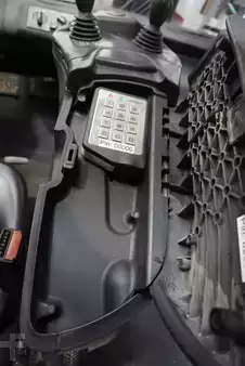 Konténerszállítók 2016  Linde H 60 D-01 (12)