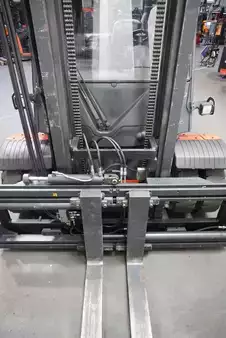 Konténerszállítók 2016  Linde H 60 D-01 (6)