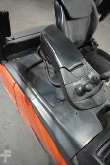 Elektro čtyřkolový VZV 2019  Linde E 20 PH-02 (9)