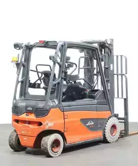 Elektro 4 Rad 2020  Linde E 25 L-01 (2)
