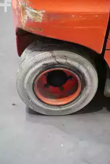 Elektro 4 Rad 2020  Linde E 25 L-01 (10)